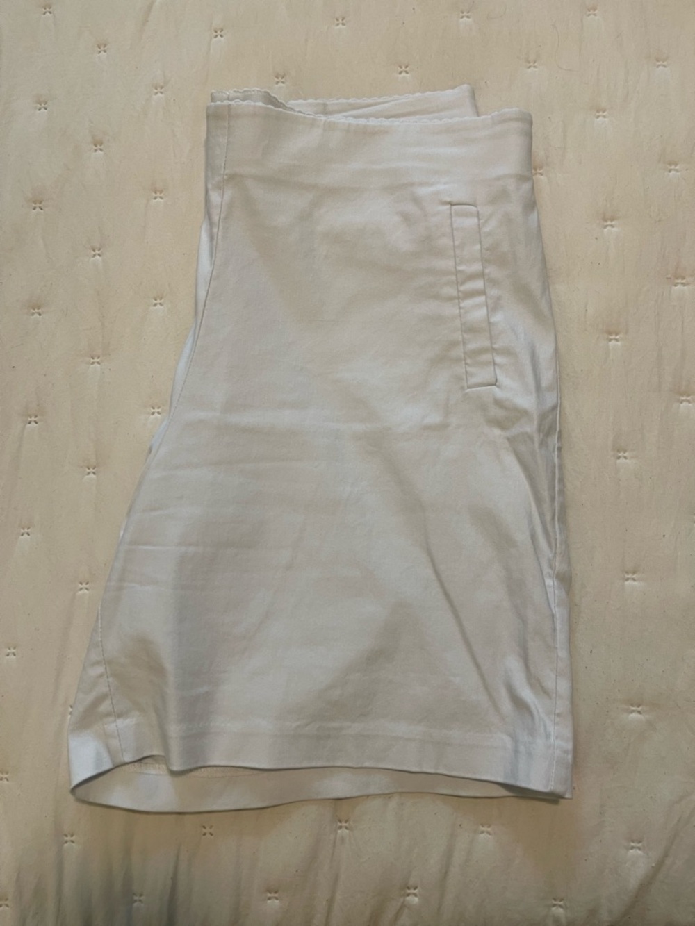 Elle White Women's Bermuda Shorts